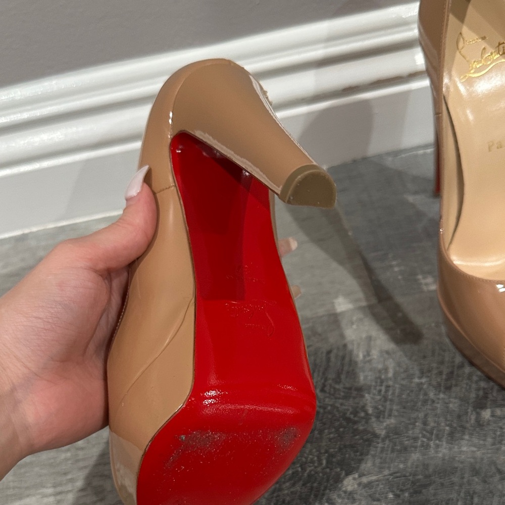 Christian Louboutin Nude Peep-Toe Heels - Picture 4 of 10